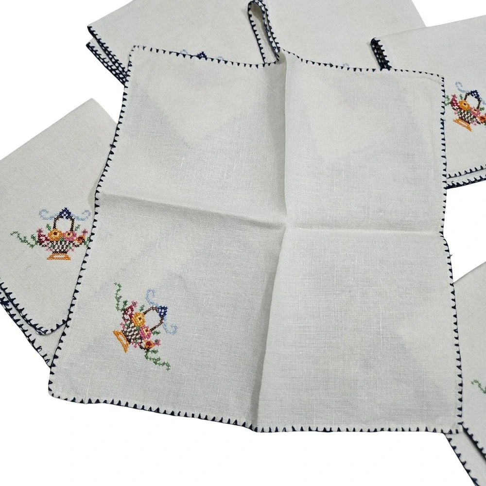 Vintage Cloth Napkins White Floral‎ Cross Stitch Vintage Cottagecore Oriental